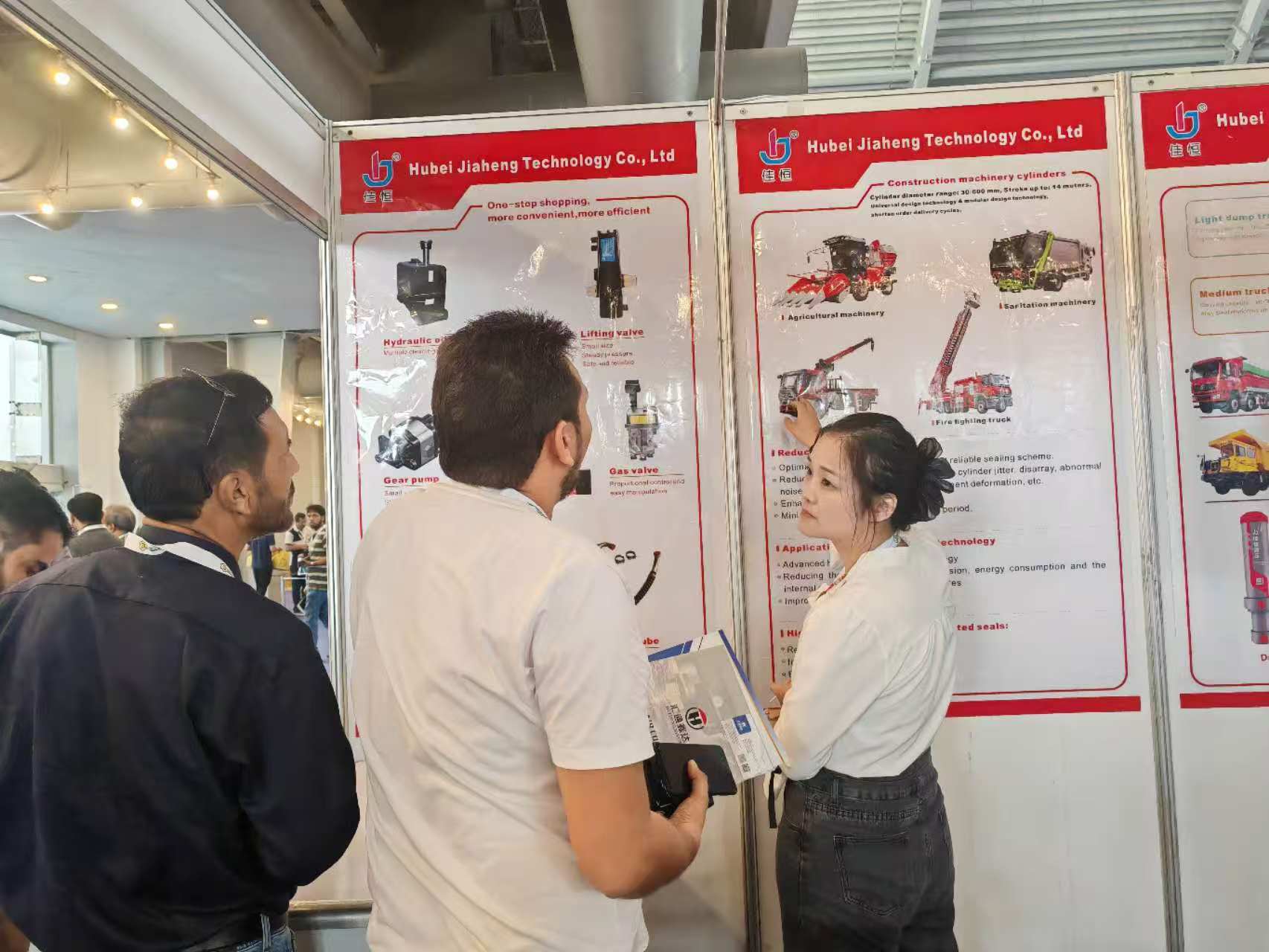 Hubei Jia Heng Technology Co., Ltd. Makes a Striking Debut at Pakistan Construction Machinery Exhibition