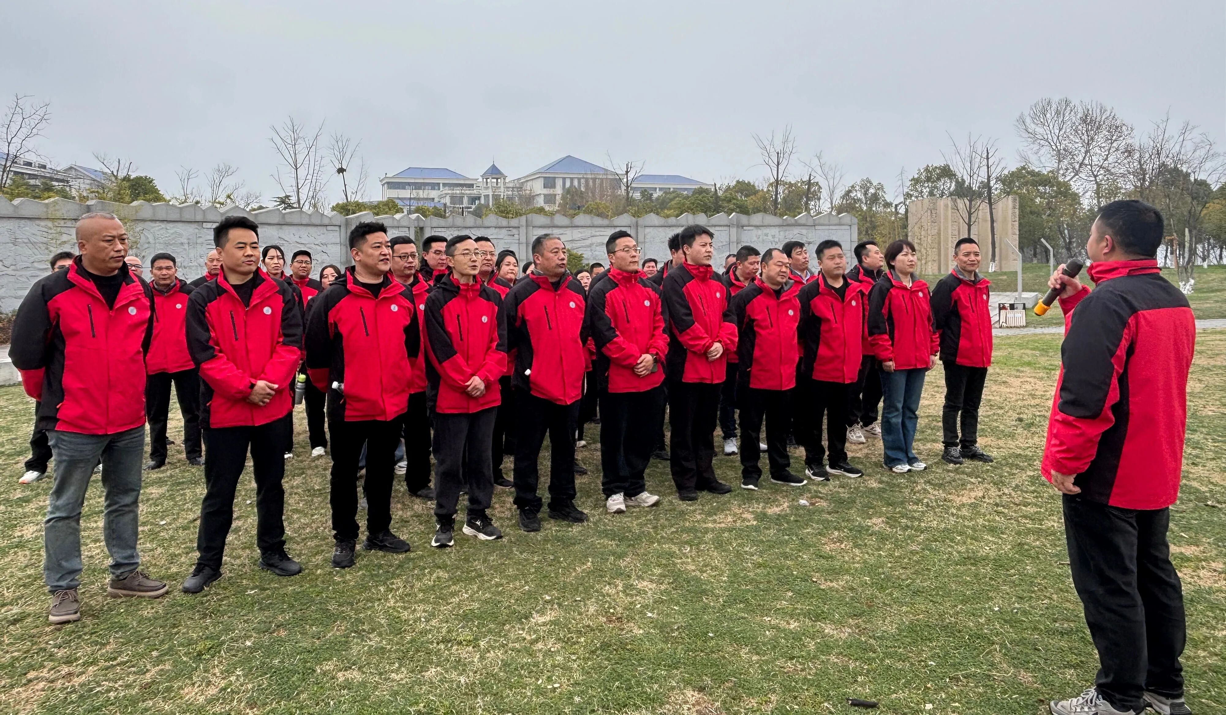 Challenging Ourselves, Forging a Strong Team – Jiaheng Marketing Center Successfully Holds Team Empowerment Training
